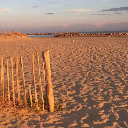 Coquet T2, Quartier Des Quilles, Climatise, 300m Des Plages Sete